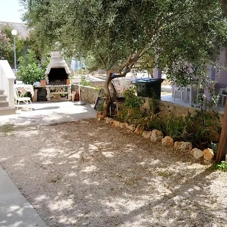 With Parking Space - 13686 Vir