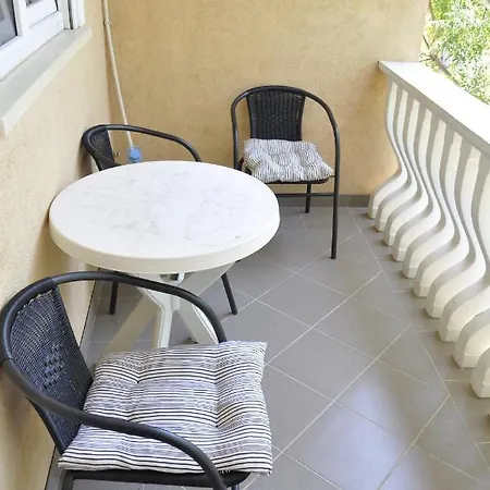 Apartment With Parking Space - 13686 Vir