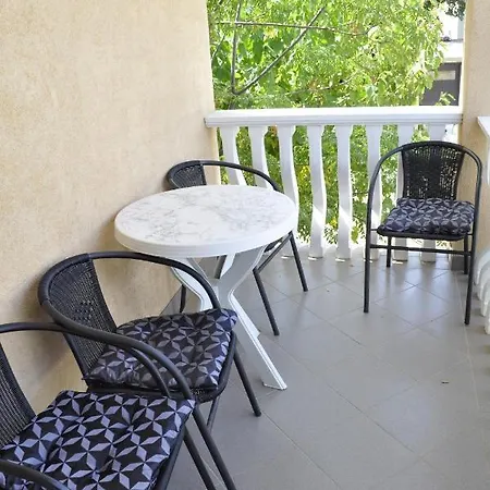 With Parking Space - 13686 Apartment *