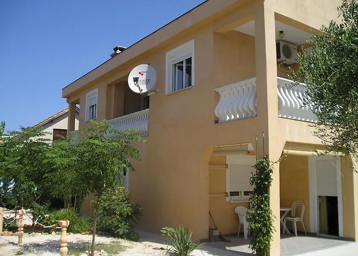 With Parking Space - 13686 Appartement