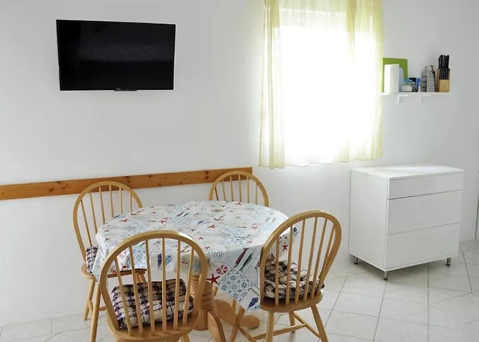 With Parking Space - 13686 Appartement Vir