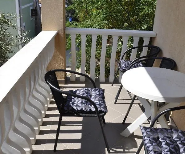 With Parking Space - 13686 Appartement