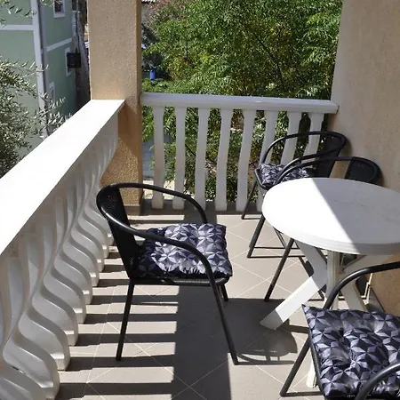 With Parking Space - 13686 Apartman