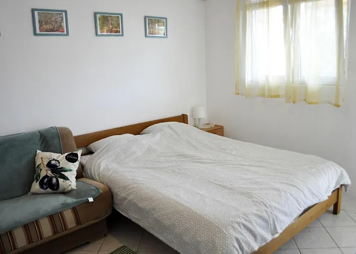 With Parking Space - 13686 아파트 비르